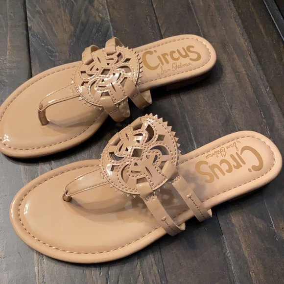 NWOT: Circus By Sam Edelman Women’s Canyon Flat Sandal - Picture 2 of 6